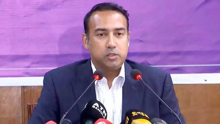 ফুটবল মাঠে চমক দেখাতে চান তাবিথ আওয়াল ফুটবল মাঠে চমক দেখাতে চান তাবিথ আওয়াল