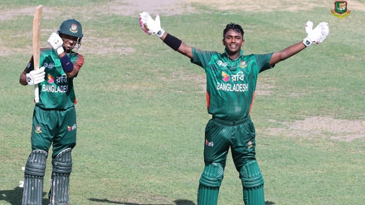 এশিয়া অনূর্ধ্ব-১৯: তামিমের সেঞ্চুরিতে বাংলাদেশের লড়াকু পুঁজি এশিয়া অনূর্ধ্ব-১৯: তামিমের সেঞ্চুরিতে বাংলাদেশের লড়াকু পুঁজি