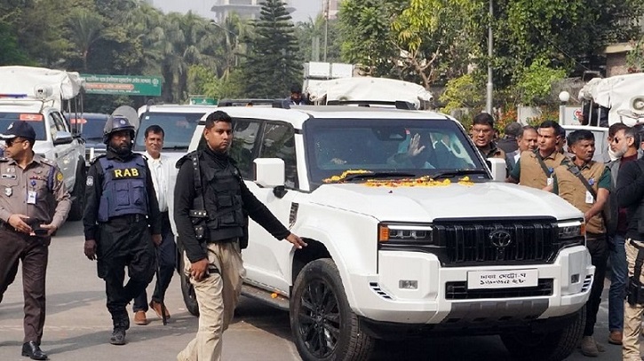 তারেক রহমানের চলন্ত গাড়িতে লাগানো সেই ‘রহস্যময়’ খামের বিষয়ে যা জানালেন পুলিশ