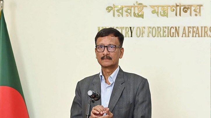 ভোটে উপস্থিতি ছাড়াবে ৫৫ শতাংশ, হতে পারে বিচ্ছিন্ন সহিংসতা: পররাষ্ট্র উপদেষ্টা