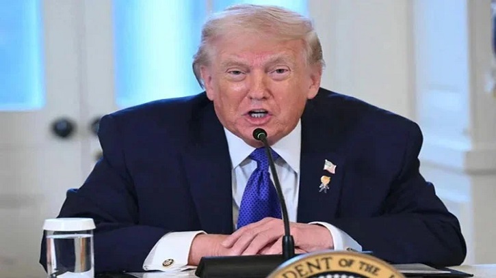 গ্রিনল্যান্ড দখলে ‘সহজ’ বা ‘কঠিন’ দু’ পথেই এগোবে যুক্তরাষ্ট্র : ট্রাম্প গ্রিনল্যান্ড দখলে ‘সহজ’ বা ‘কঠিন’ দু’ পথেই এগোবে যুক্তরাষ্ট্র : ট্রাম্প