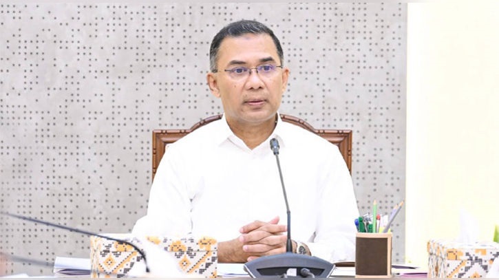 ছুটি সত্ত্বেও সচিবালয়ে ব্যস্ত সময় কাটাচ্ছেন প্রধানমন্ত্রী