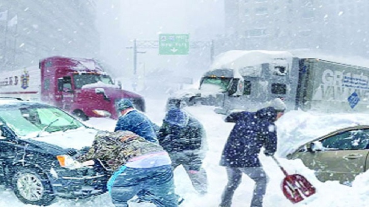 তুষারঝড়ে বিপর্যস্ত যুক্তরাষ্ট্র, ২০ জনের মৃত্যু