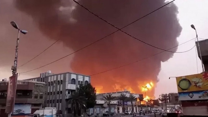 ইসরায়েলি হামলায় ইয়েমেনের প্রেসিডেন্ট প্যালেস ও বিদ্যুৎ স্টেশন ক্ষ ইসরায়েলি হামলায় ইয়েমেনের প্রেসিডেন্ট প্যালেস ও বিদ্যুৎ স্টেশন ক্ষ