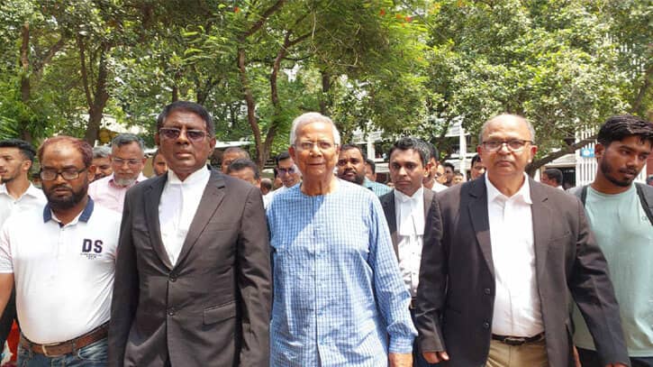 লোহার খাঁচায় দাঁড়িয়ে থাকা অপমানজনক: ড. ইউনূস লোহার খাঁচায় দাঁড়িয়ে থাকা অপমানজনক: ড. ইউনূস