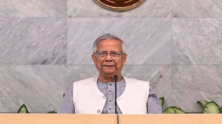 ইংরেজি নববর্ষ উপলক্ষ্যে বাংলাদেশিসহ বিশ্ববাসীকে শুভেচ্ছা জানিয়েছেন প্রধান উপদেষ্টা